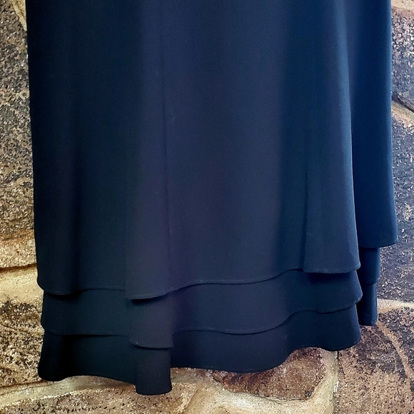 Liz Claiborne Tiered Little Black Dress - Picture 3 of 4